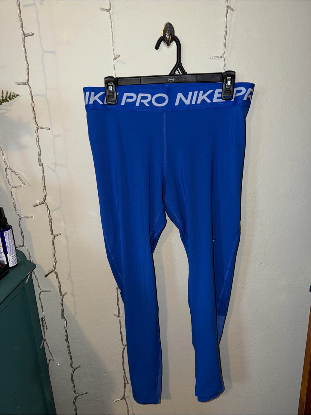 Mid Rise Nike “Dri fit” Pro Leggings in Royal Blue